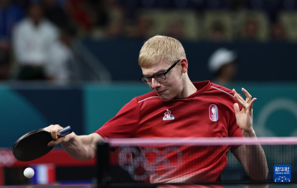 德容：客战马竞拿走3分是我们的目标，早已习惯被媒体所谈论.