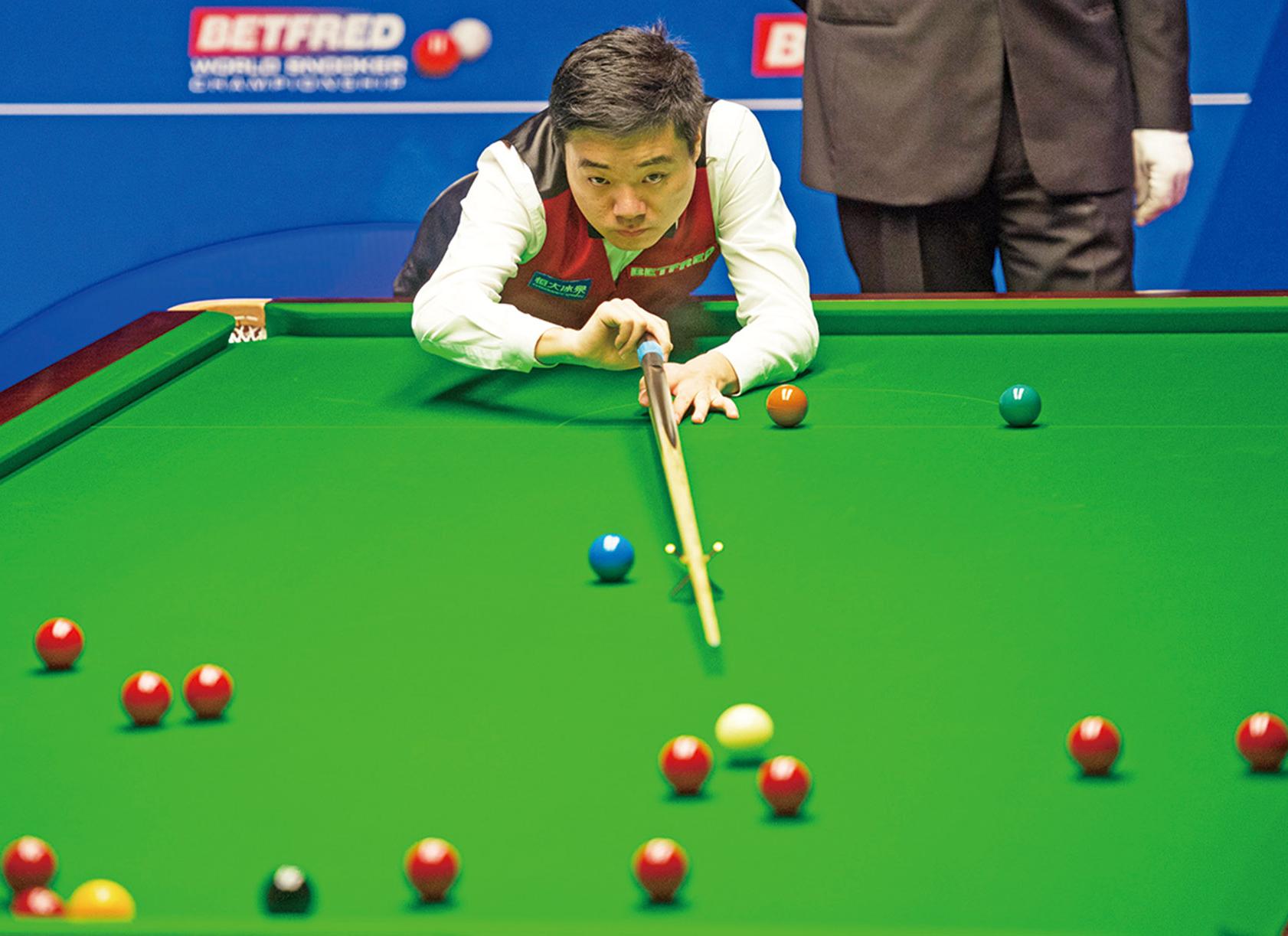 在激烈竞争 在激烈竞争