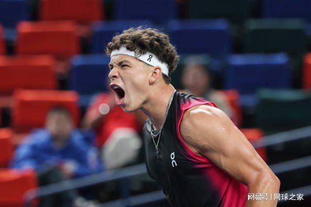 击扩大优势 击扩大优势